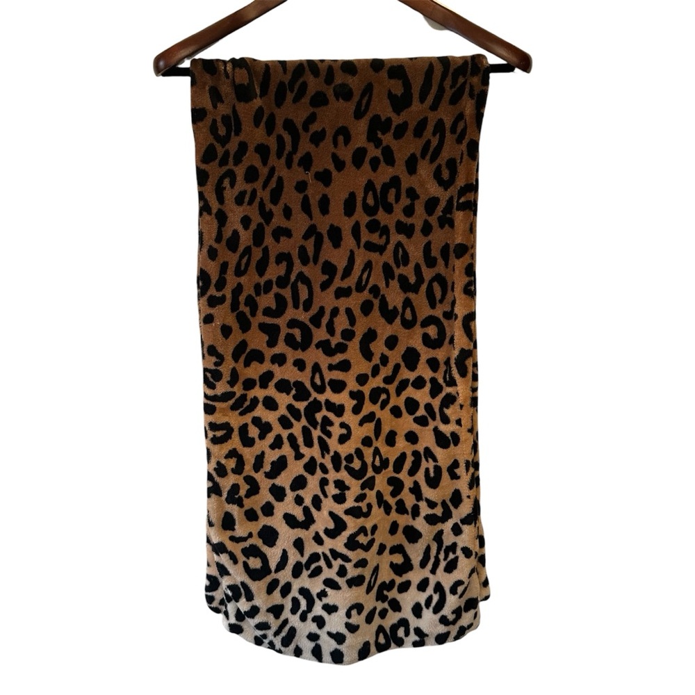 Leopard Print Wrap - image 2